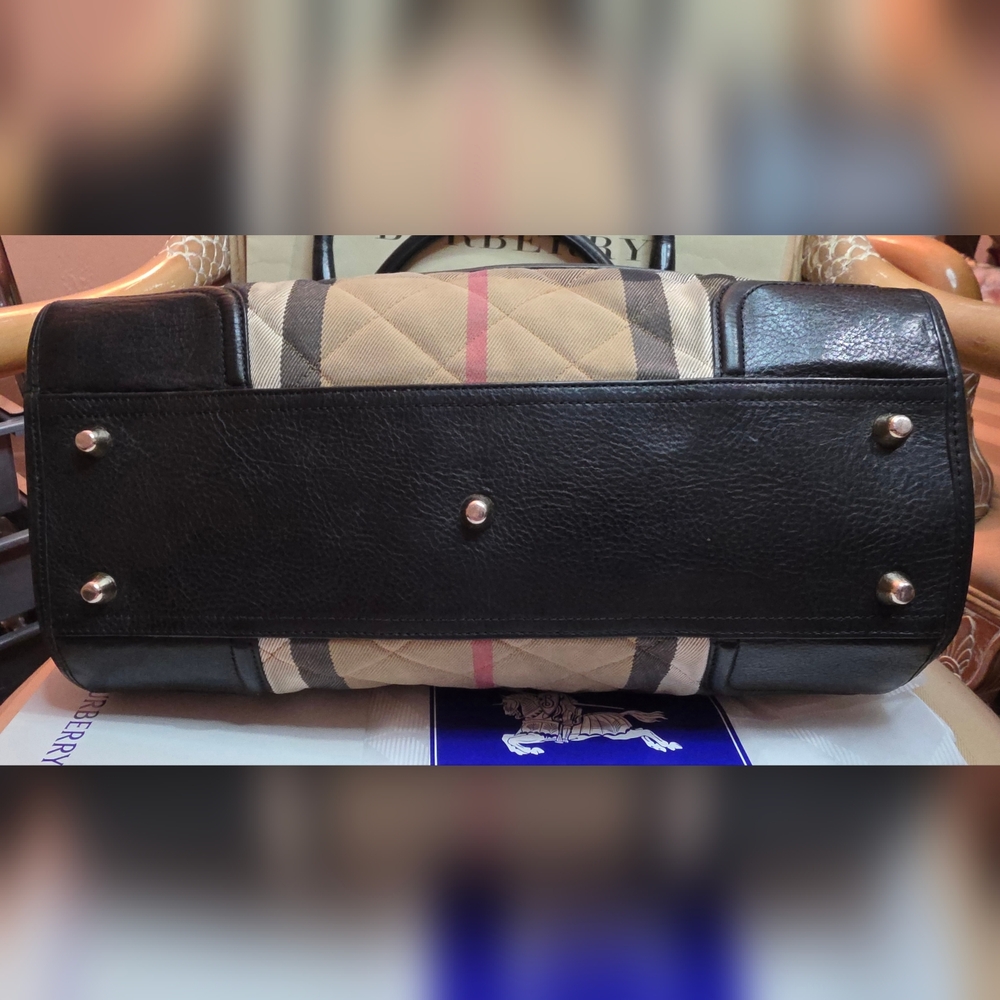 AUTHENTIC BURBERRY MANOR  QUILTED HOUSE CHECK  BAG SATCHEL PURSE Retail $3,950 - Picture 13 of 17